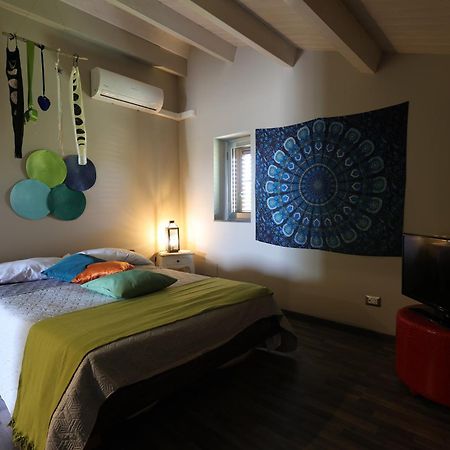 Hotel La Stanza dei Colori Aci Bonaccorsi Esterno foto