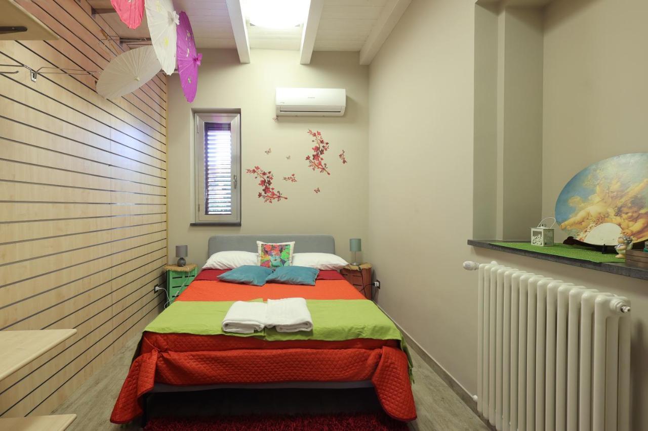 Hotel La Stanza dei Colori Aci Bonaccorsi Esterno foto